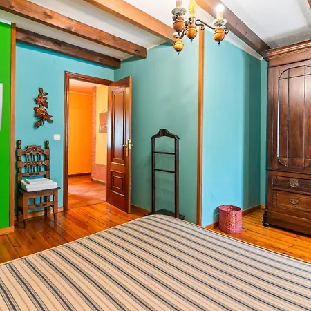 منزل ريفي Lorences A Caunedo