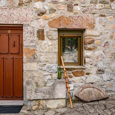 منزل ريفي Lorences A Caunedo